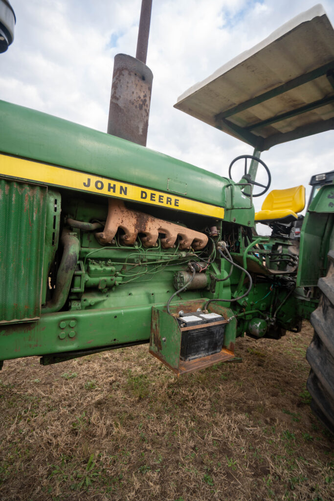 John Deere 3530