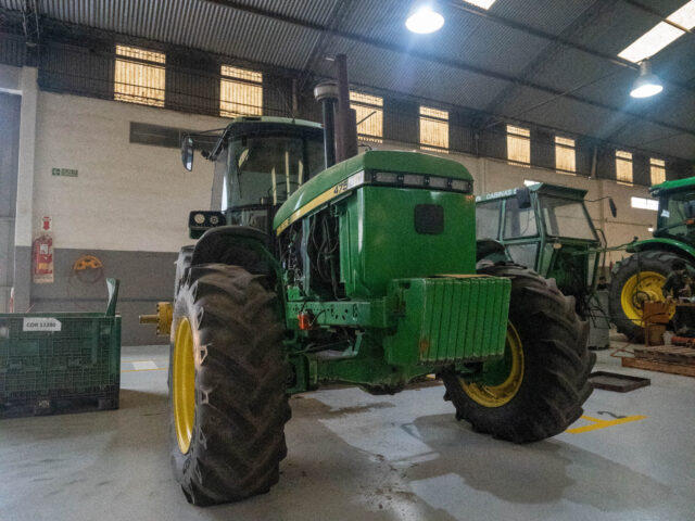 John Deere 4755
