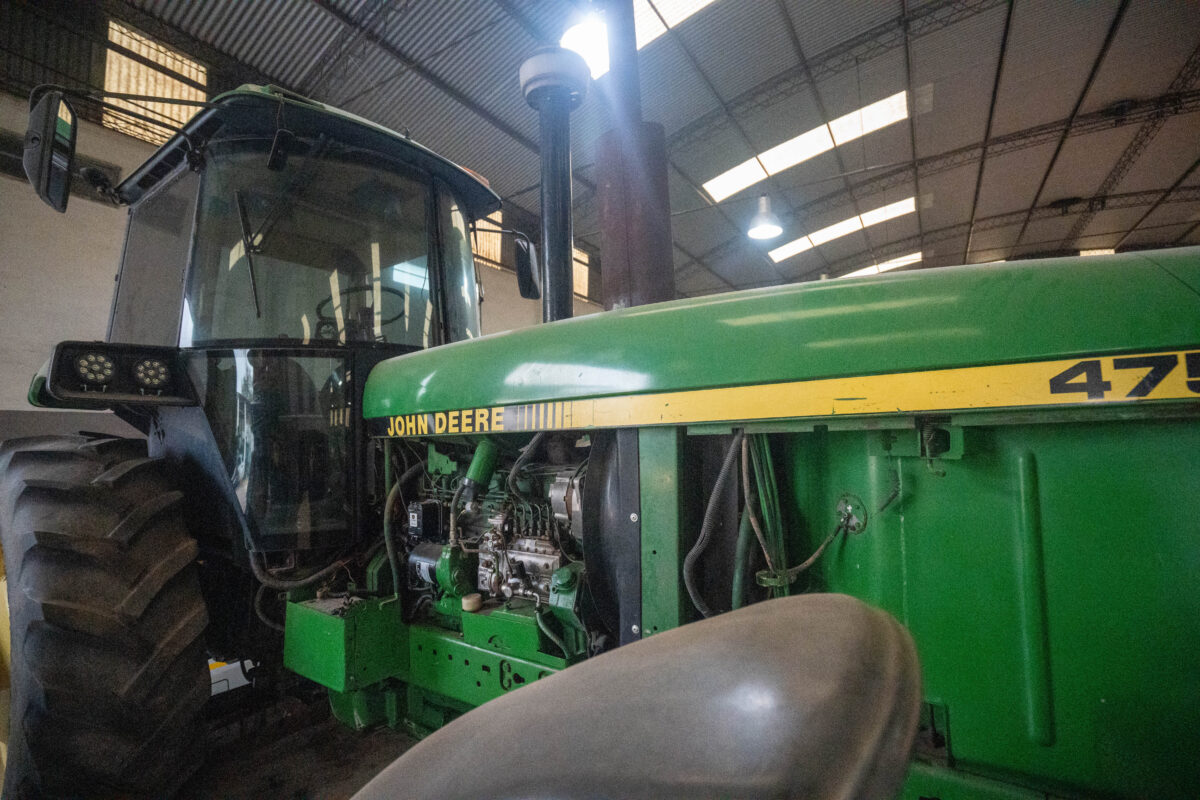 John Deere 4755