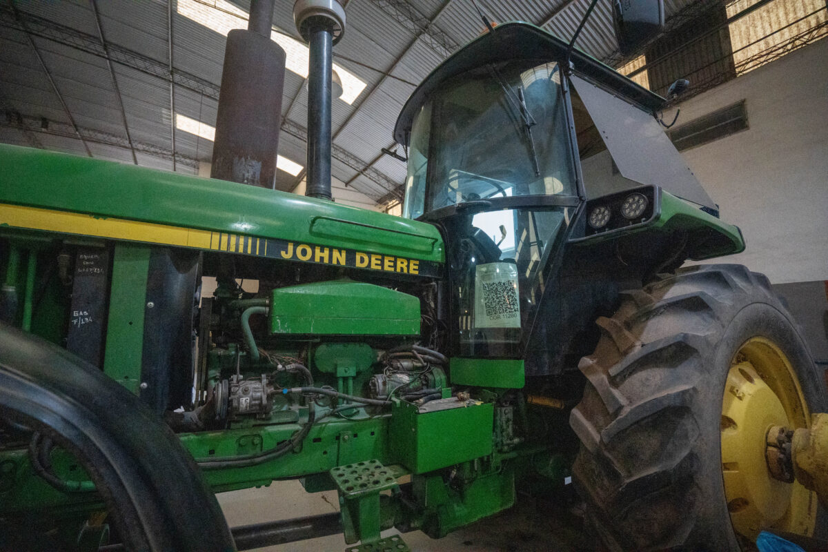 John Deere 4755