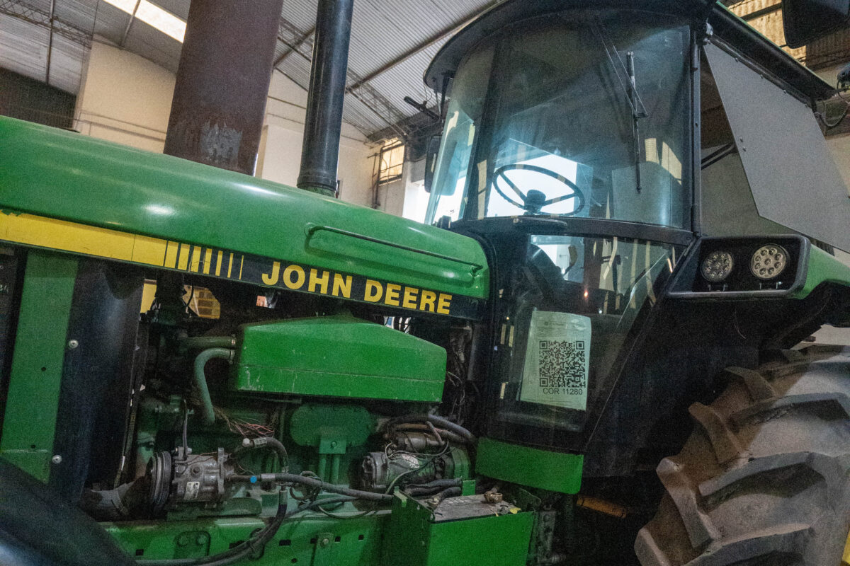 John Deere 4755