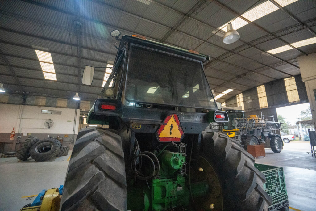 John Deere 4755