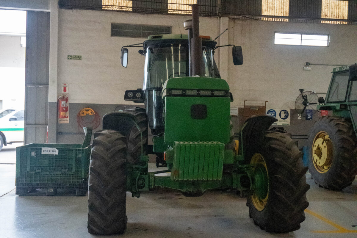 John Deere 4755