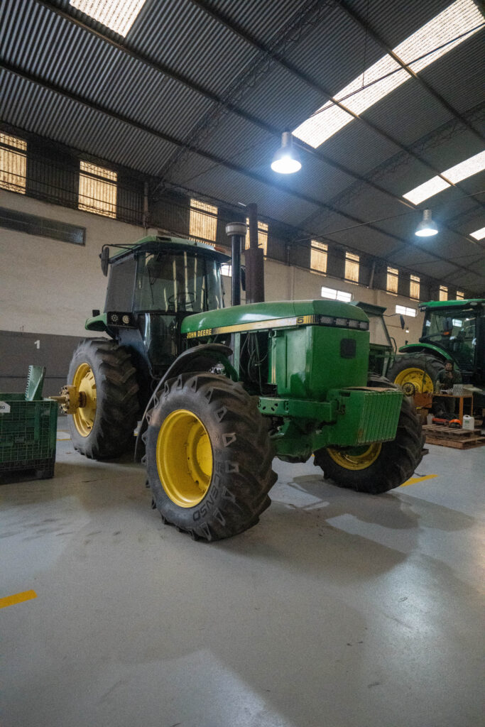 John Deere 4755