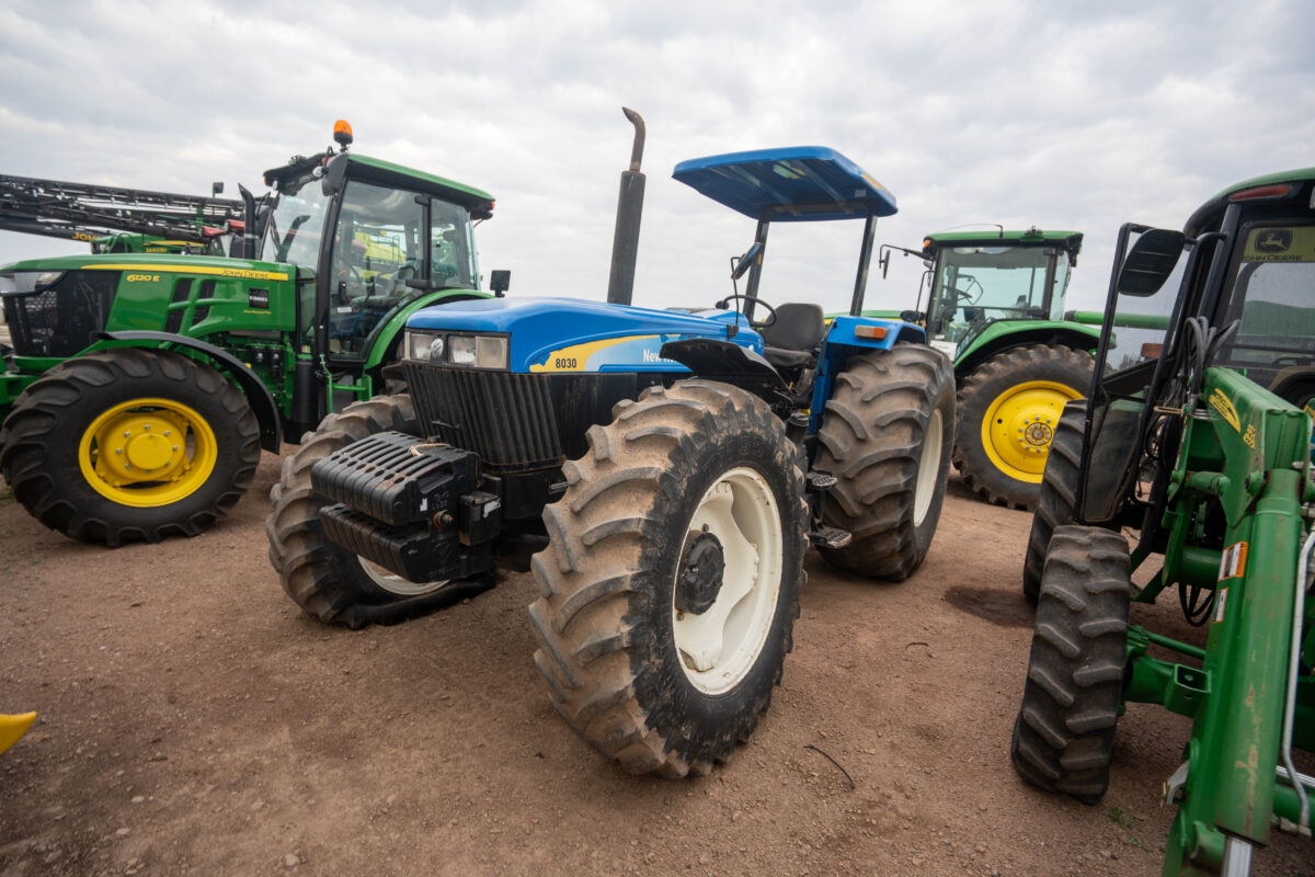 New Holland 8030