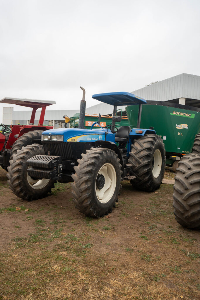 New Holland 8030