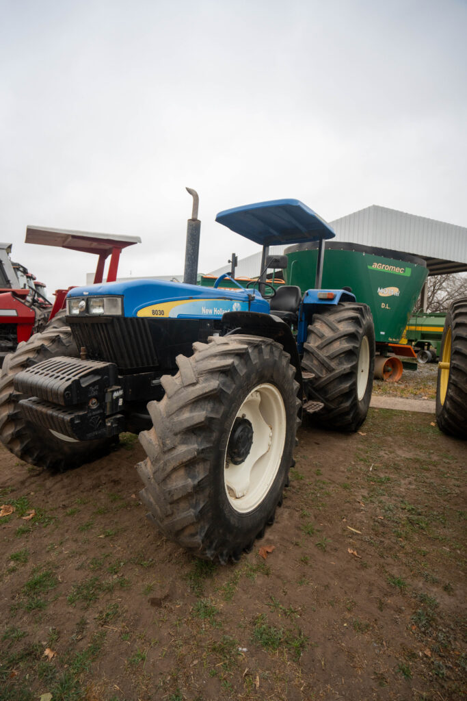 New Holland 8030