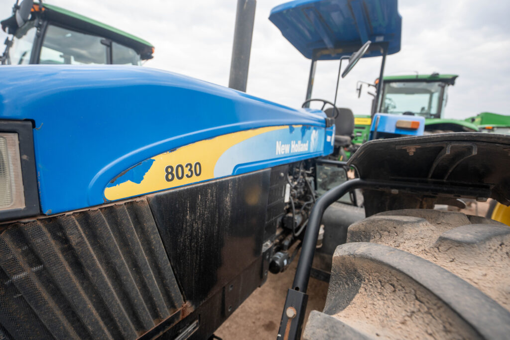 New Holland 8030