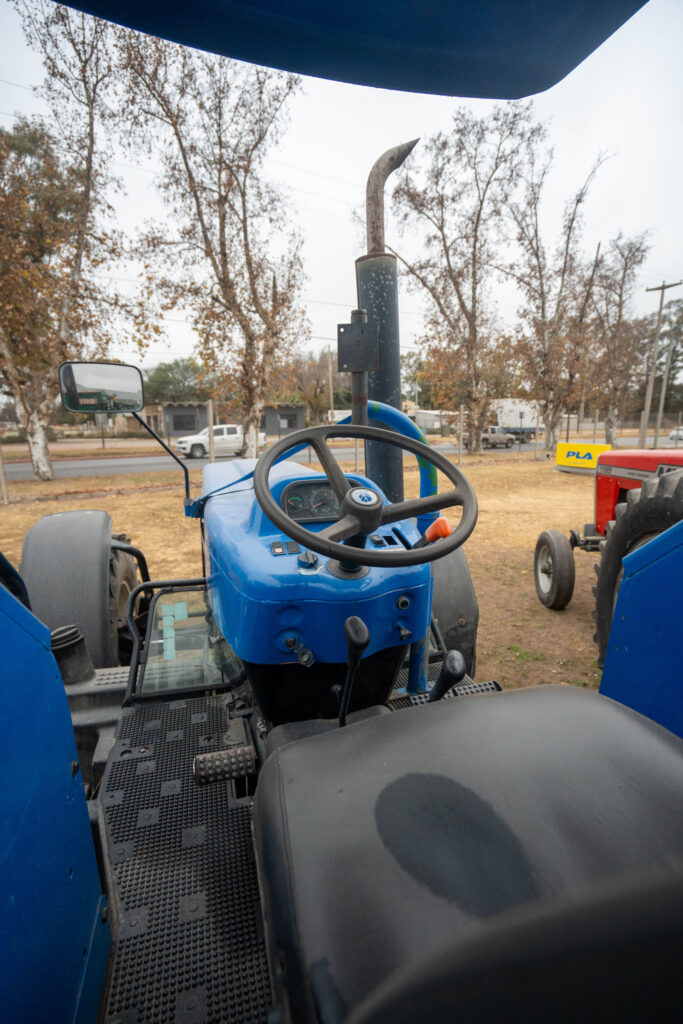 New Holland 8030