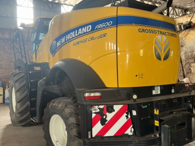 New Holland FR600