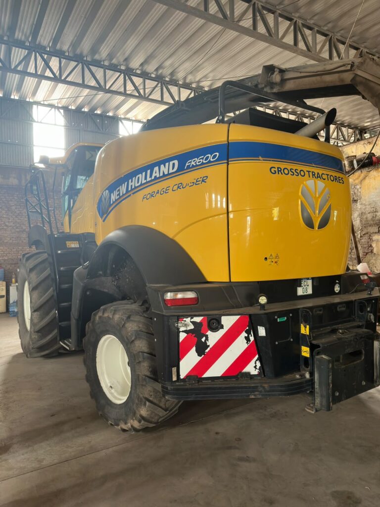 New Holland FR600
