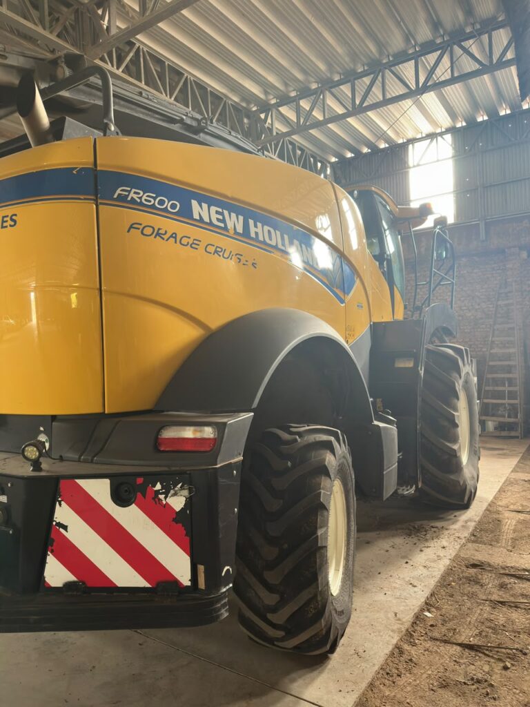 New Holland FR600