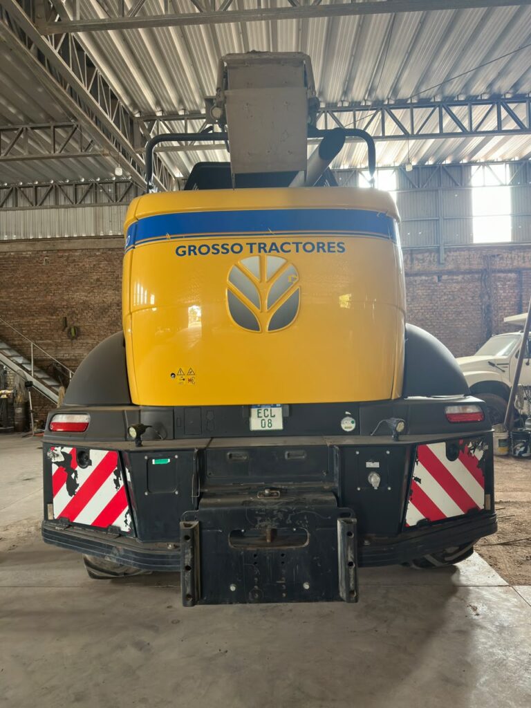 New Holland FR600