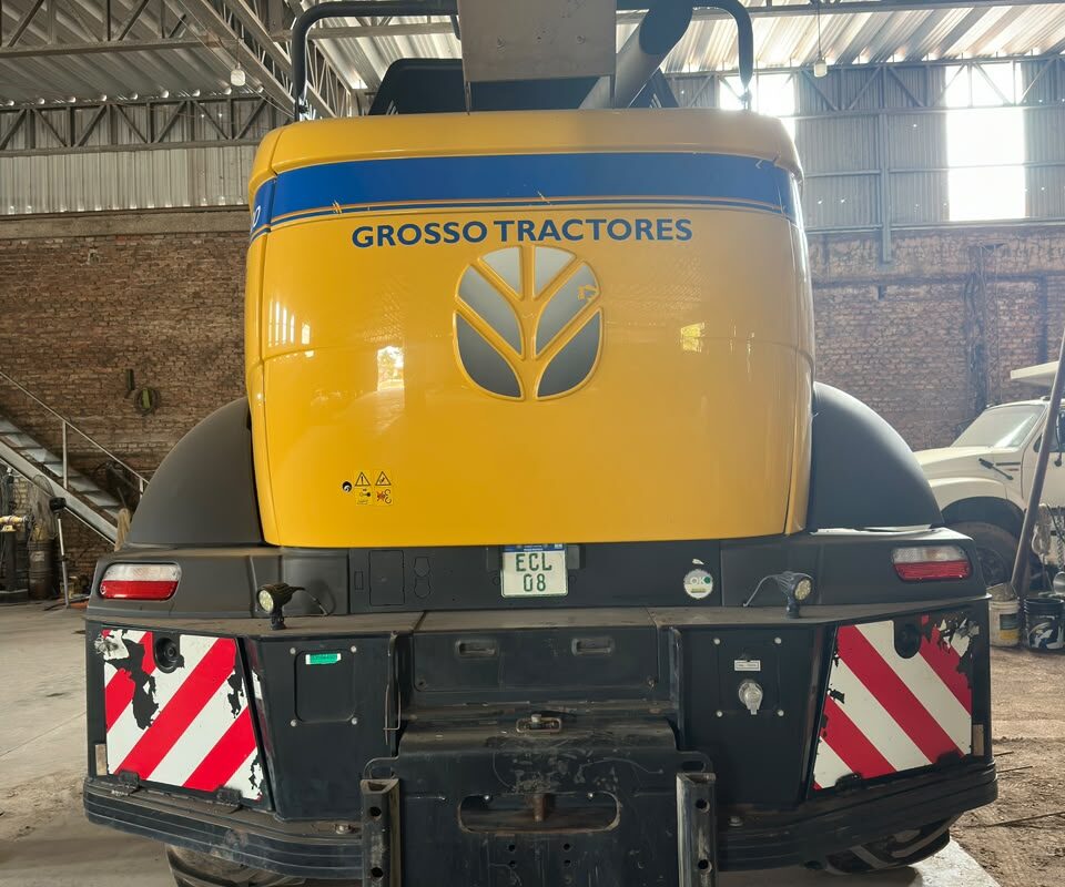 New Holland FR600
