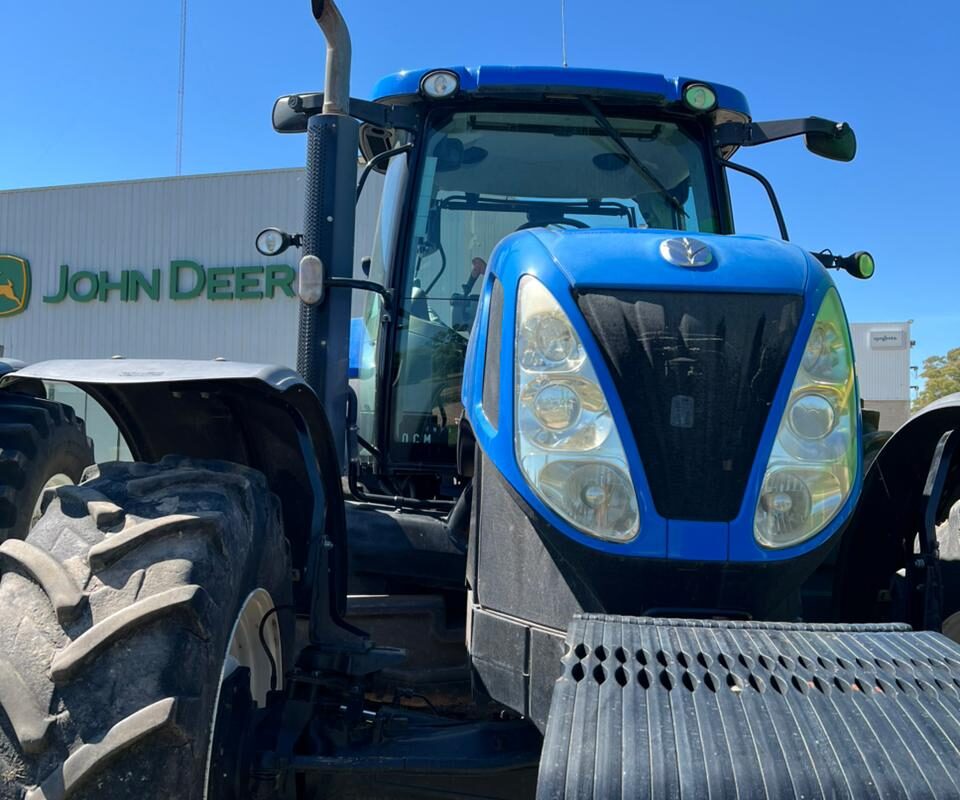 New Holland T7-240