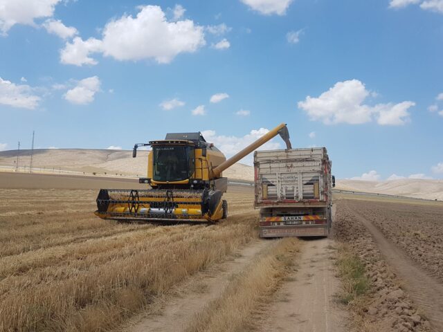 New Holland CR 6.80