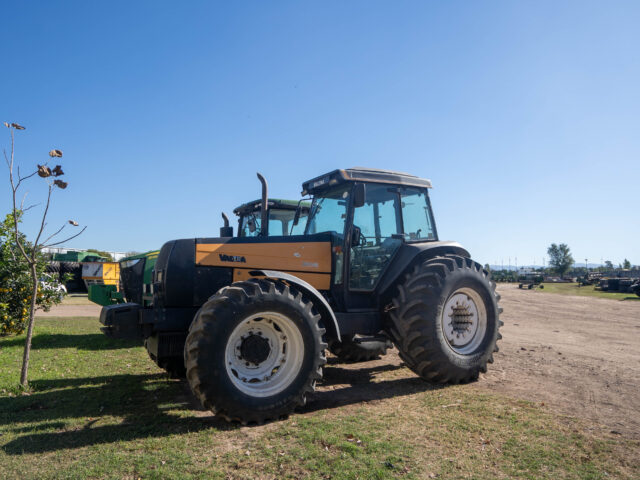 Valtra BH140