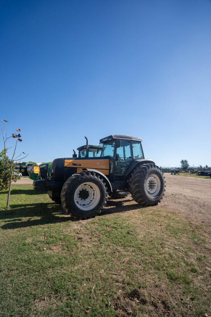 Valtra BH140