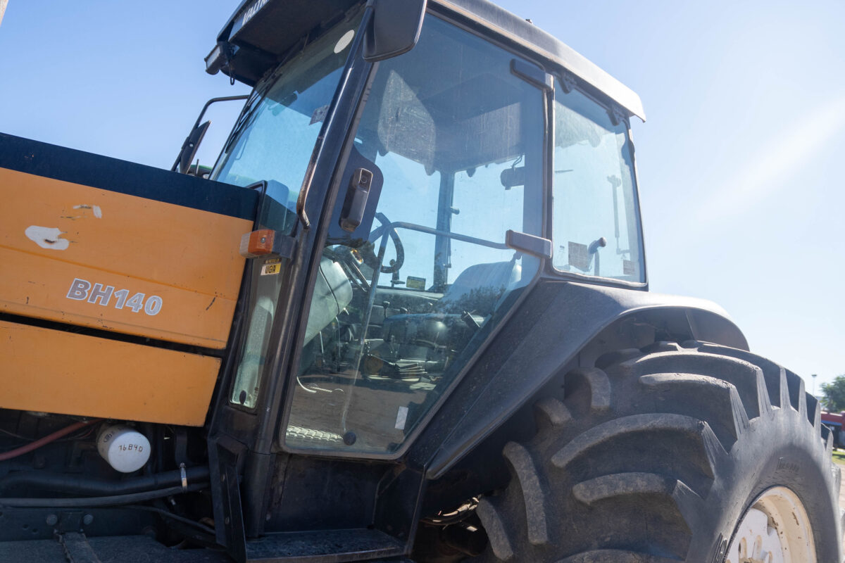 Valtra BH140