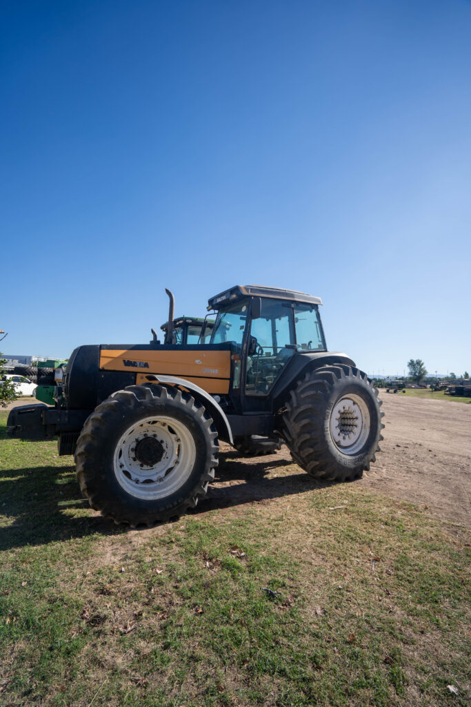 Valtra BH140