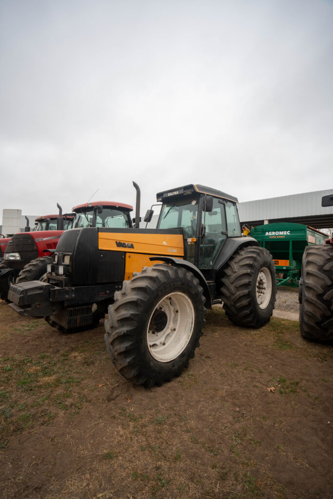 Valtra BH140