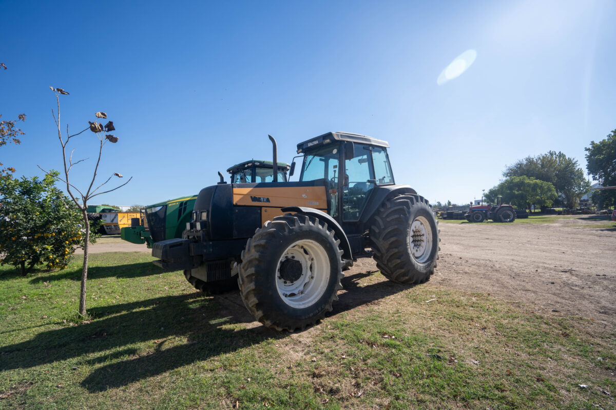 Valtra BH140