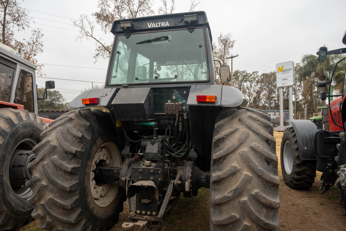 Valtra BH140