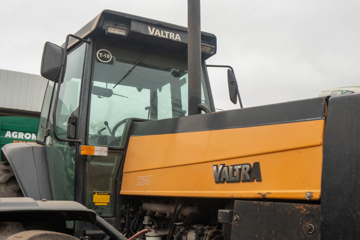 Valtra BH140