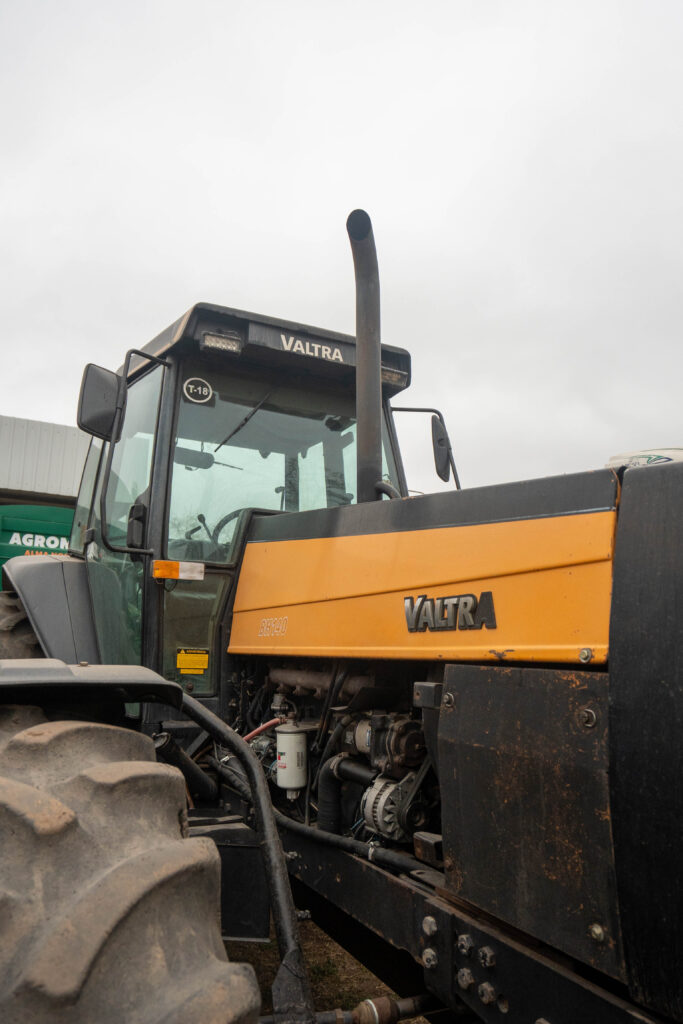 Valtra BH140