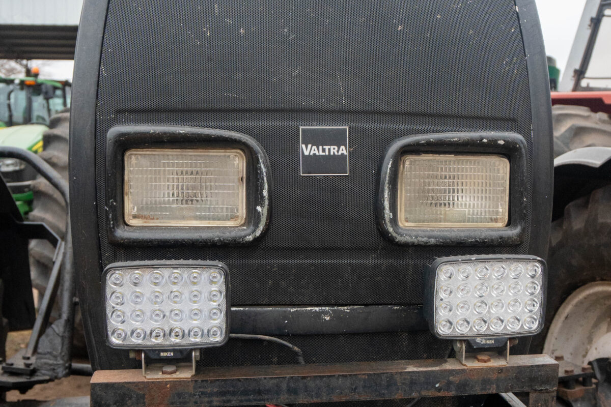 Valtra BH140