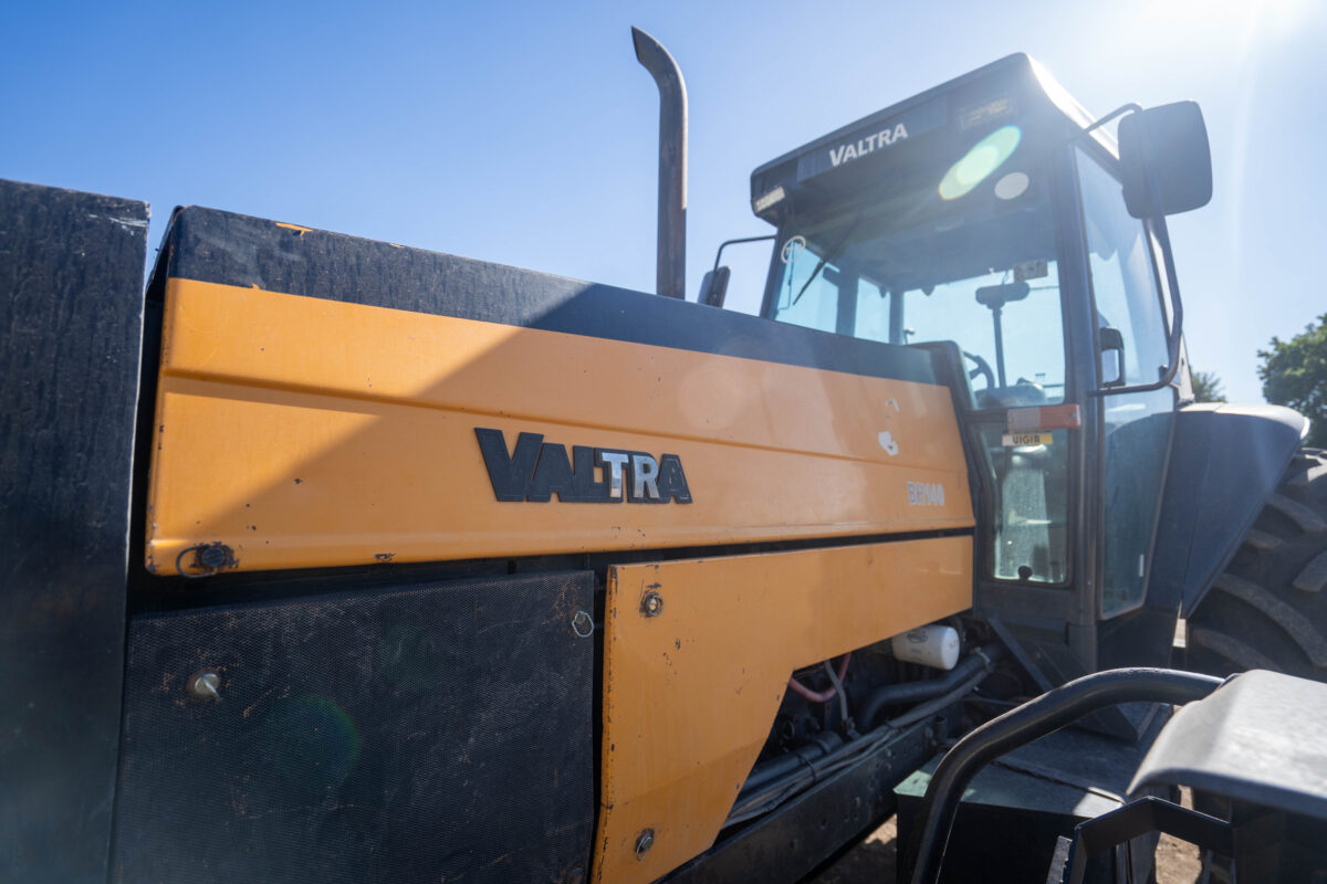 Valtra BH140