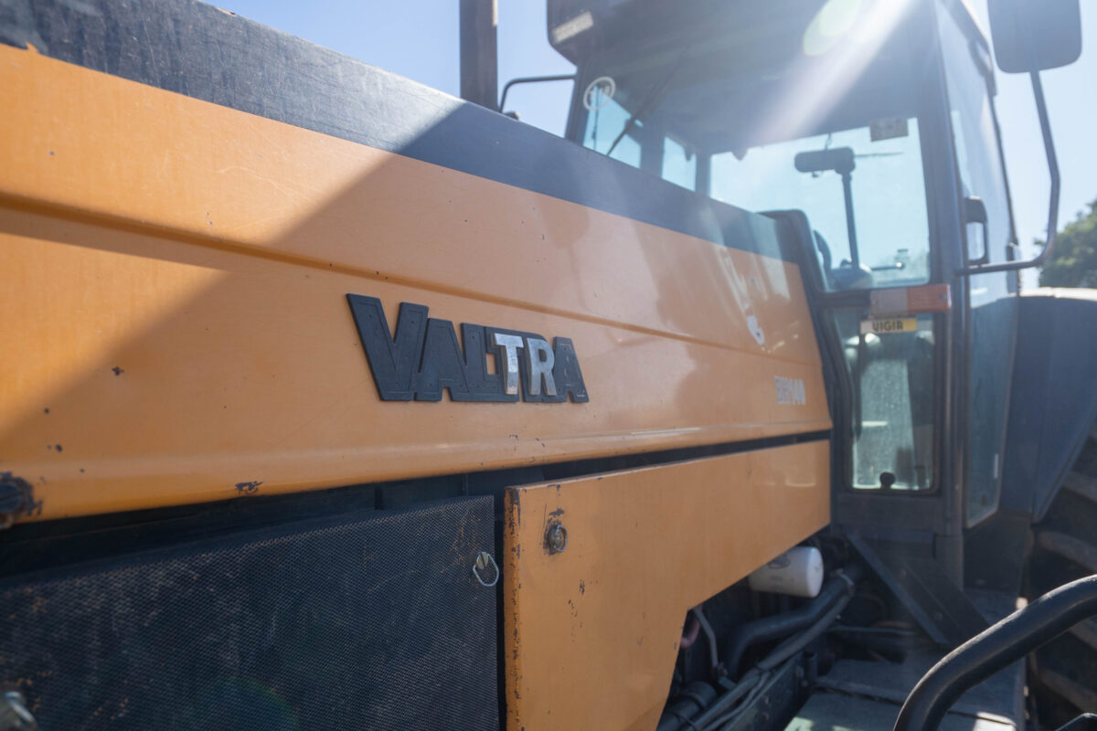 Valtra BH140