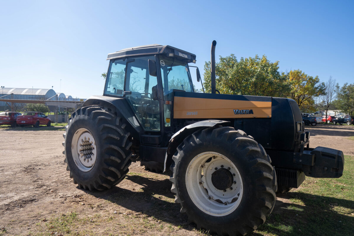 Valtra BH140