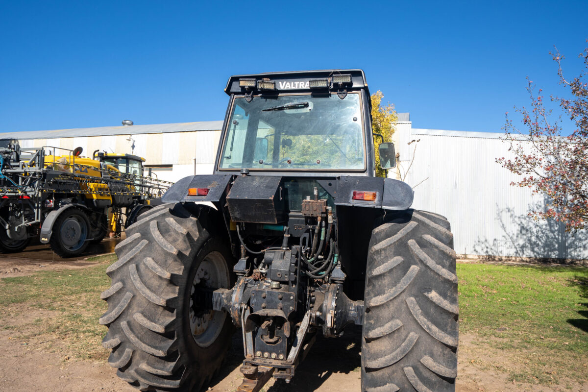 Valtra BH140